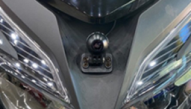 이륜차에 장착된 경우 사진